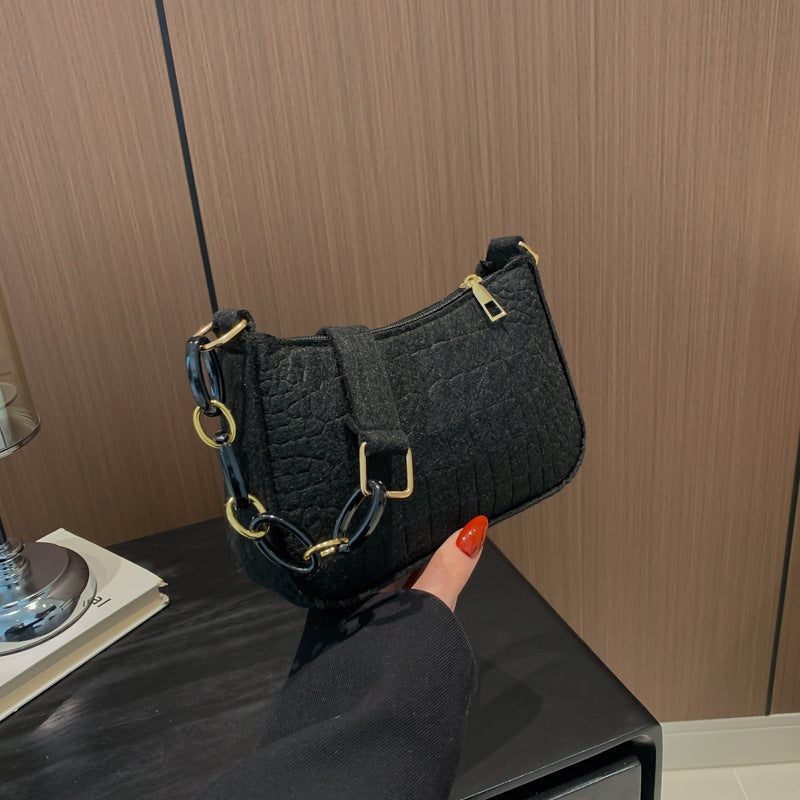 Chain Shoulder Bag